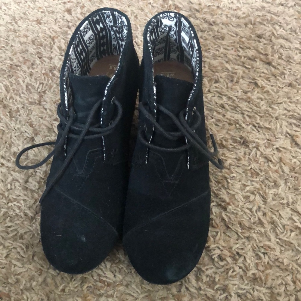 Toms booties size 8.5